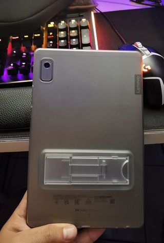 Lenovo tab m9 32gb con cover stand