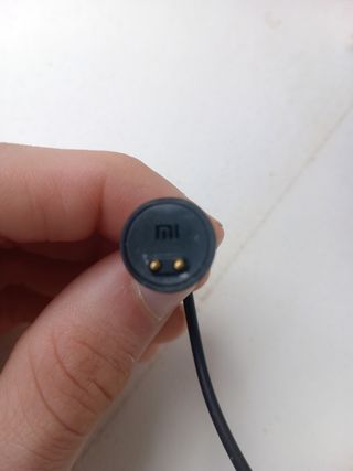 Cargador Xiaomi Mi Band 5/6 USADO PERO BUEN ESTADO