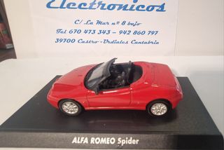 Alfa Romeo Spider 2003 escala 1:43