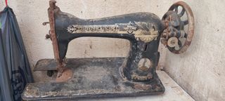 Máquina coser Singer antigua para restaurar