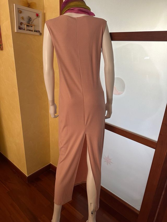 Vestito lungo rosa estivo