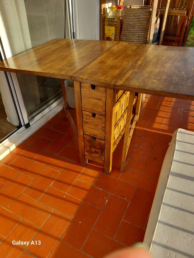 Norden, tavolo IKEA, in legno massello. Restaurato.