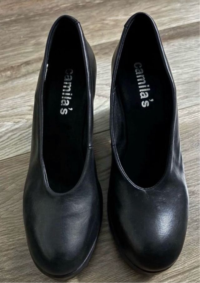 Zapatos tacón Camila's negros