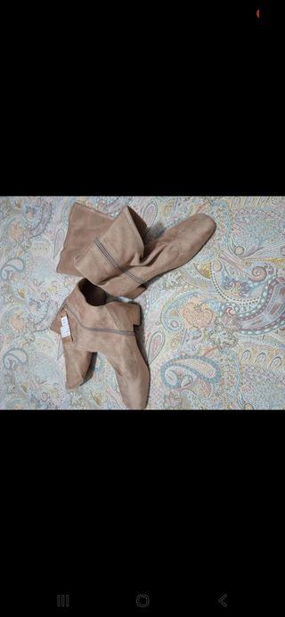 Botas ante beige, talla 40