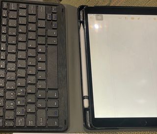 iPad Air 3 + teclado + funda