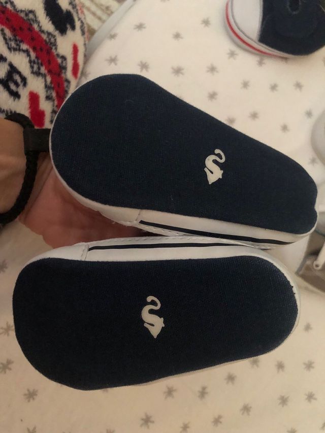 4 pares de zapatos de 0 hasta 3 meses