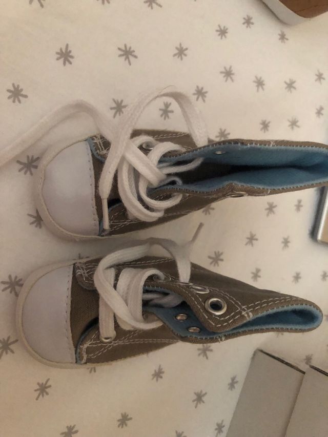 4 pares de zapatos de 0 hasta 3 meses
