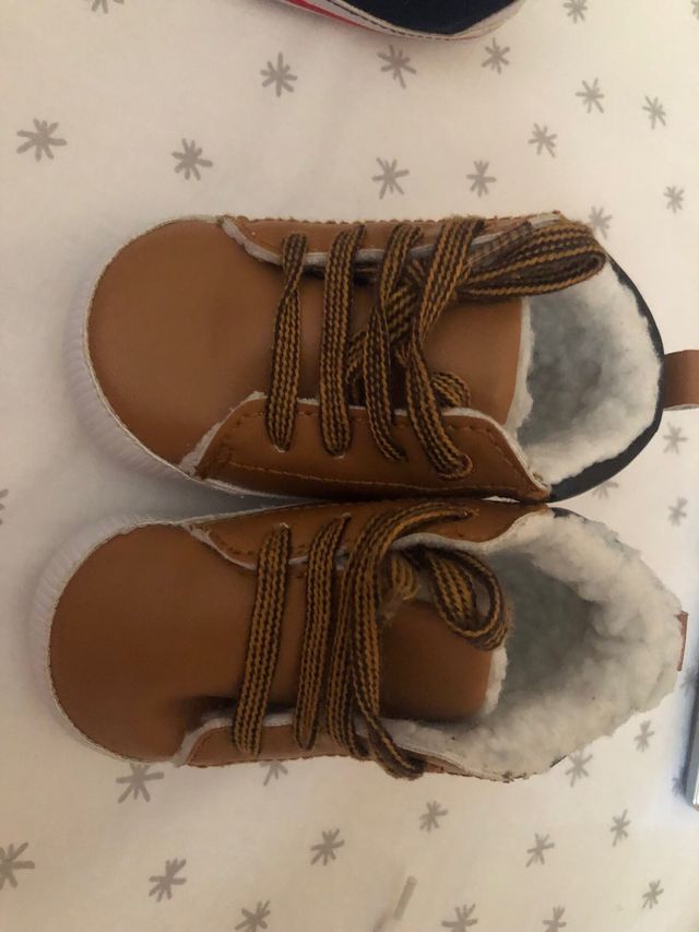 4 pares de zapatos de 0 hasta 3 meses