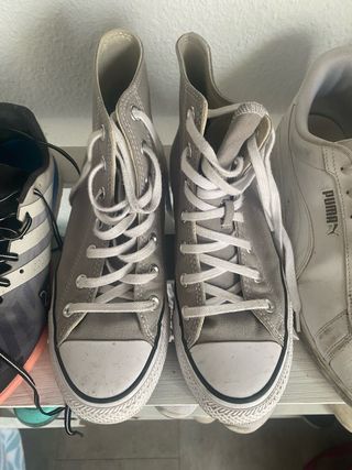 Converse grises altas