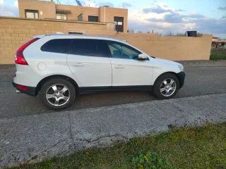 Llantas de 18" y neumáticos 235/60/18