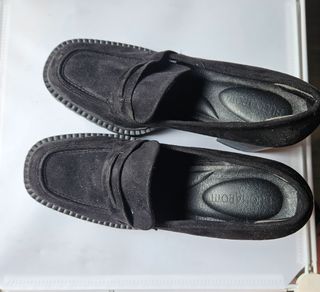 Mocasines negros tacón grueso