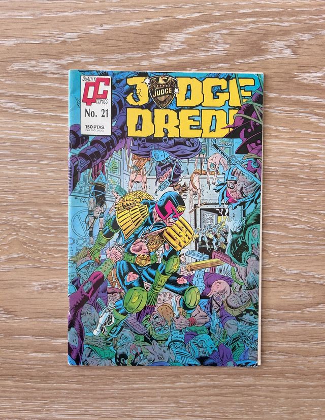 2 Comics Judge dredd