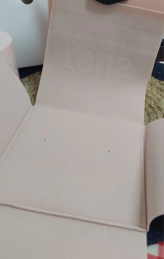 Caja Tous Lacada ancha rosa.NO es negociable 