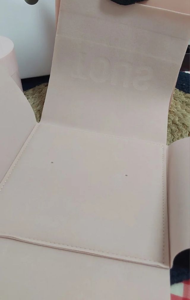 Caja Tous Lacada ancha rosa.NO es negociable