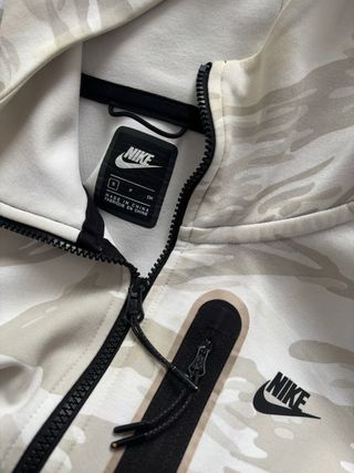 Chaqueta nike tech