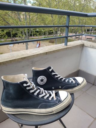 Converse Chuck Taylor negras