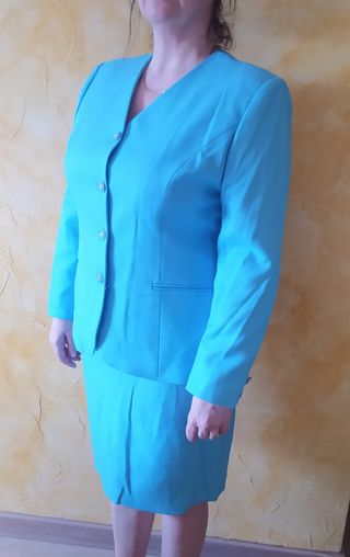 Traje chaqueta azul, 46