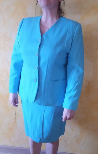 Traje chaqueta azul, 46