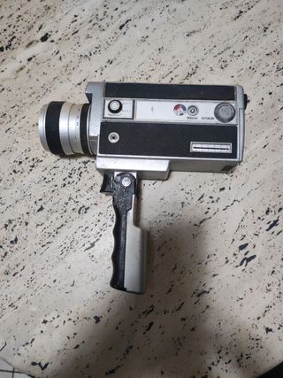 Cinepresa vintage 