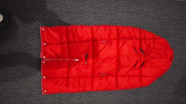 Saco silla bebe rojo invierno