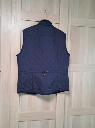 Chaleco acolchado negro mujer.