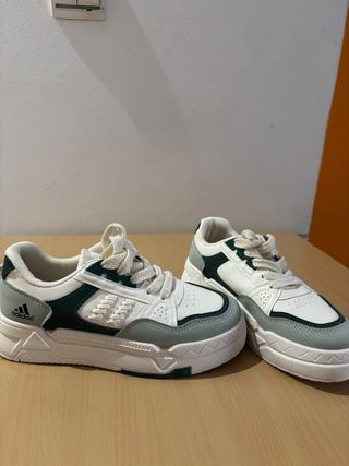Zapatillas Adidas - Blancas y Verdes