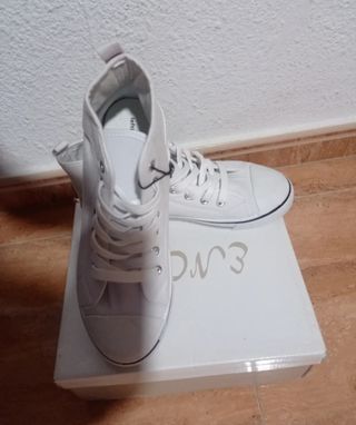 Zapatillas bambas de color blanco ,36 ,38, 39,