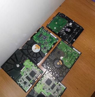 LOTE DE DISCOS DUROS