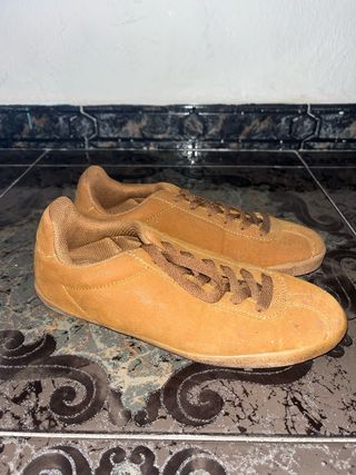Zapatos marrones