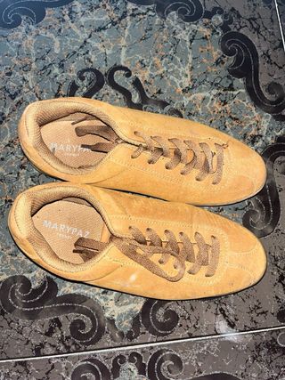 Zapatos marrones