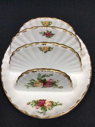 ROYAL ALBERT PORCELANA  BANDEJA PARA TOSTADAS