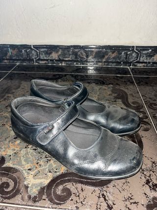 Zapatos colegio negro