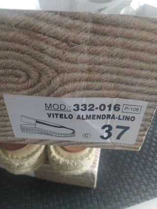 Alpargatas SV beige y marrón