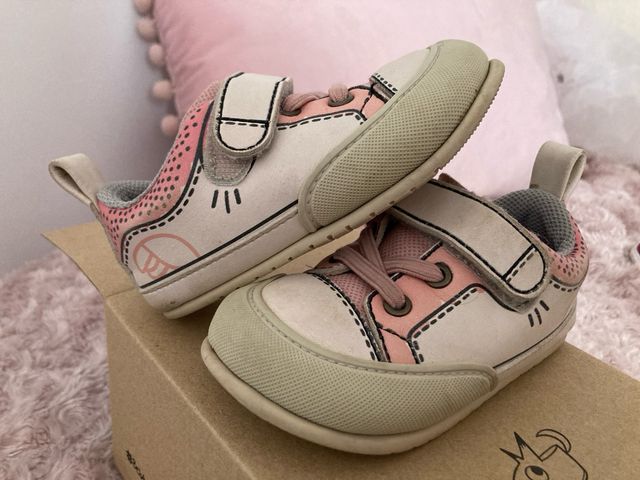 Zapato bebe Talla L Zapato Feroz