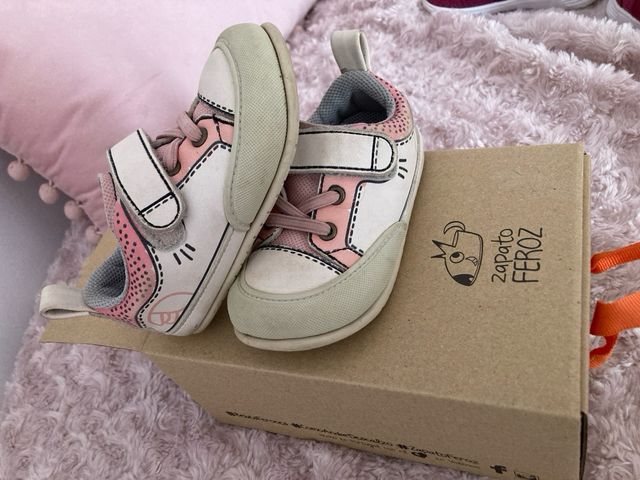 Zapato bebe Talla L Zapato Feroz