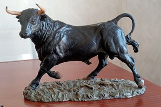 Figura toro Arte Romera