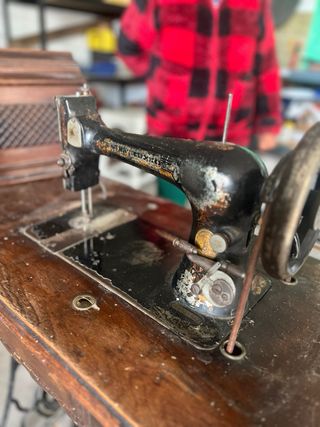 Máquina coser Singer antigua