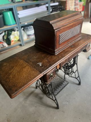 Máquina coser Singer antigua