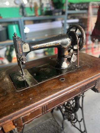 Máquina coser Singer antigua