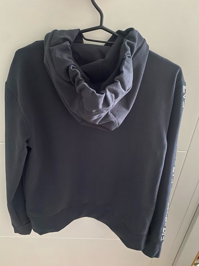 Emporio Armani: Sudadera y Pantalones