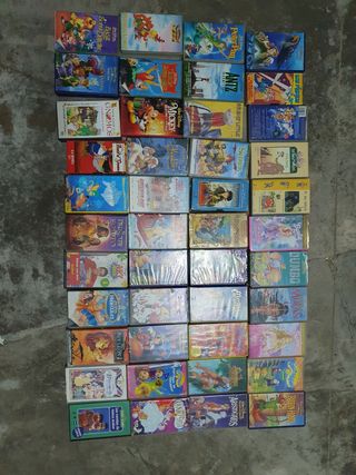 VHS infantiles: 44 pelis animadas