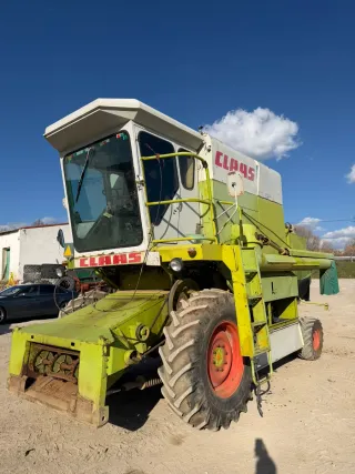 Cosechadora claas 68