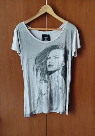 T-shirt zara, taglia M