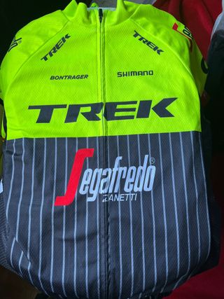 Maillot ciclismo TREK-Segafredo
