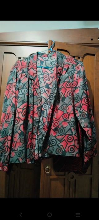 Camisa vintage roja y gris