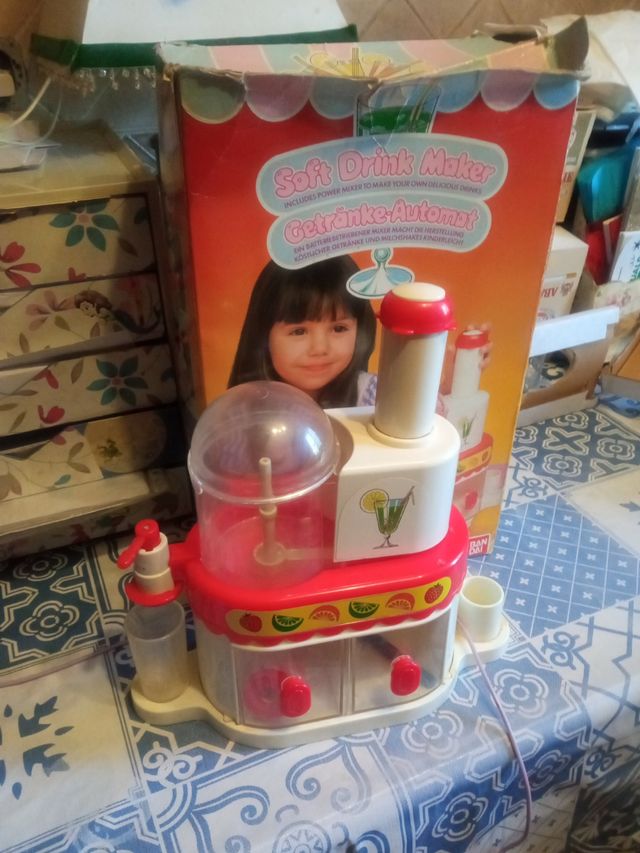 Macchina per succhi vintage Bandai