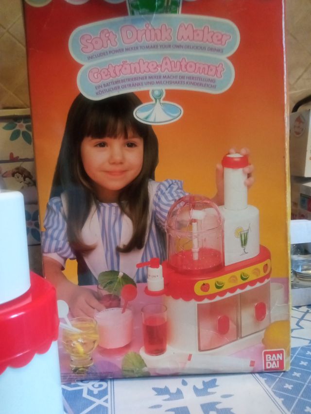 Macchina per succhi vintage Bandai