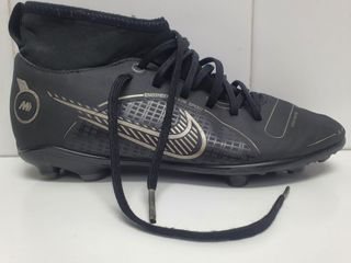 Botas de futbol NIKE num. 36