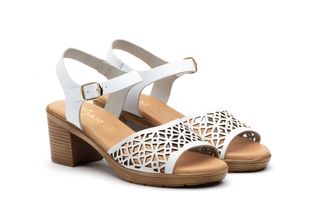 Sandalias Con Tacón