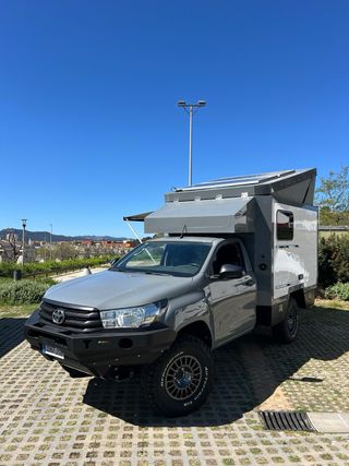 Toyota Hilux Camper 4x4 2016